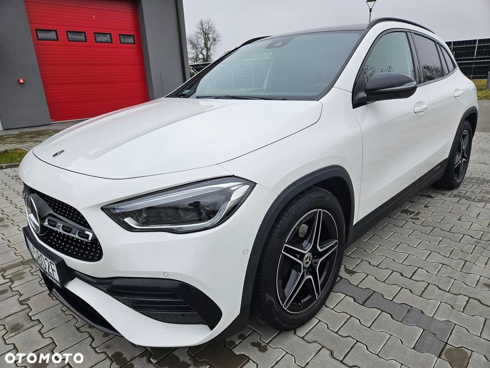 Mercedes-Benz GLA 200 AMG Line - 8