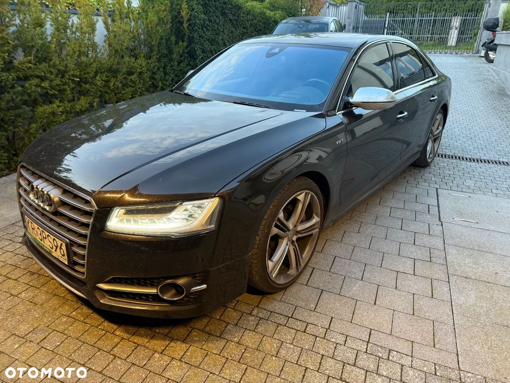 Audi S8 - 7