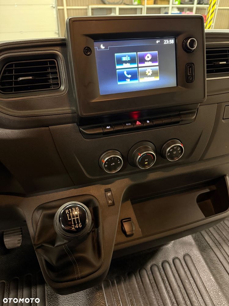 Renault Master - 16