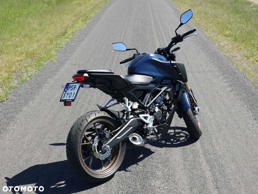Honda CB - 8