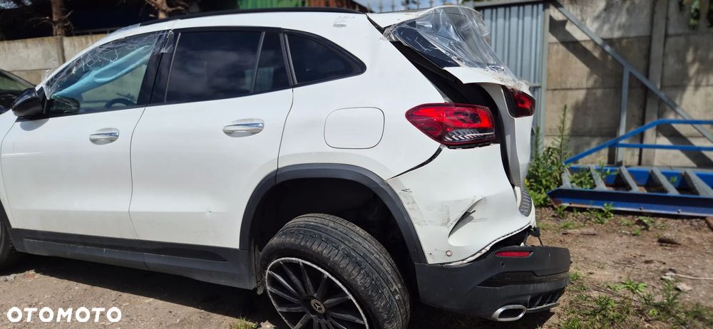 Mercedes-Benz GLA 200 AMG Line - 15