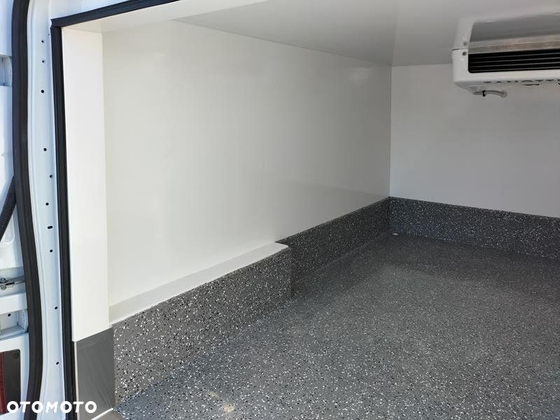 Renault Trafic - 6