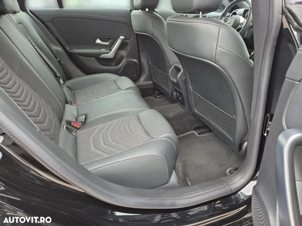 Mercedes-Benz CLA 180 7G-DCT - 21