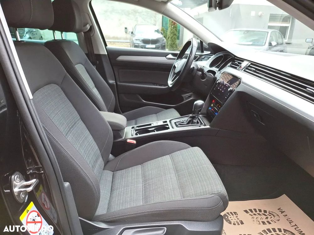 Volkswagen Passat 2.0 TDI DSG Comfortline - 12