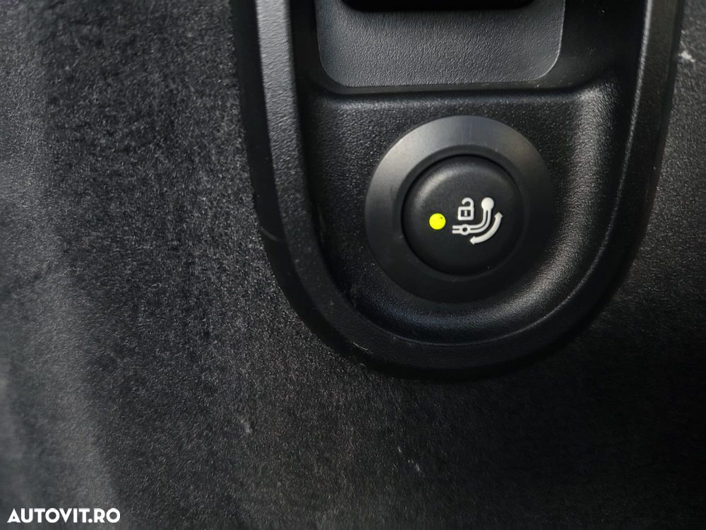 BMW Seria 5 520d Aut. M Sport Edition - 33