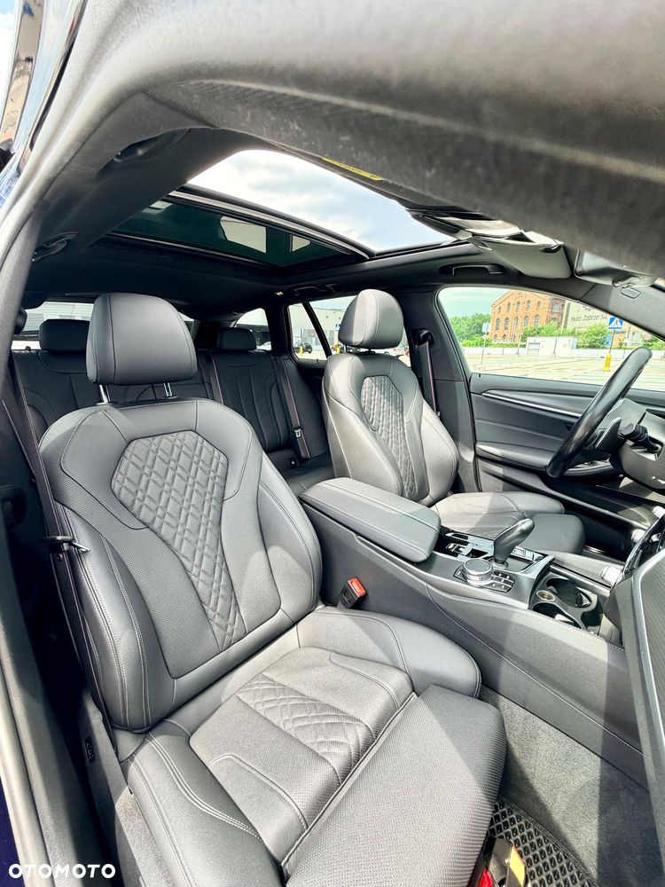 BMW Seria 5 540d xDrive mHEV M Sport sport - 11
