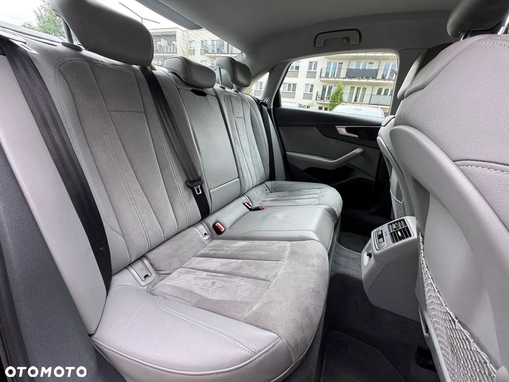 Audi A4 Limousine 2.0 TDI Quattro S tronic - 11