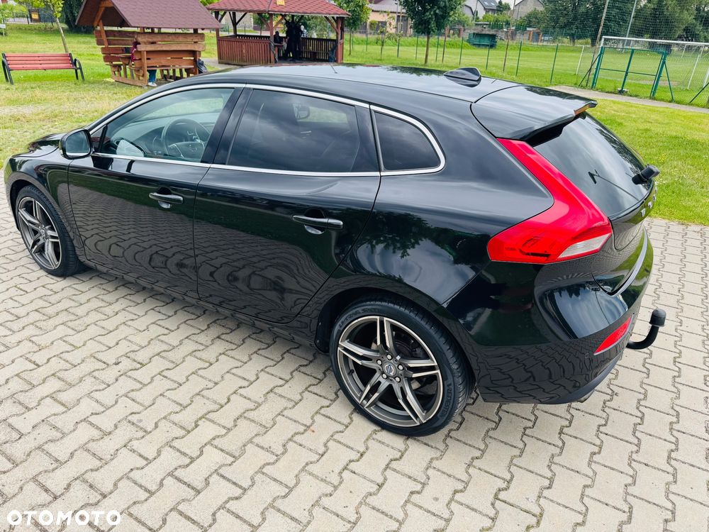 Volvo V40 D4 Momentum - 9