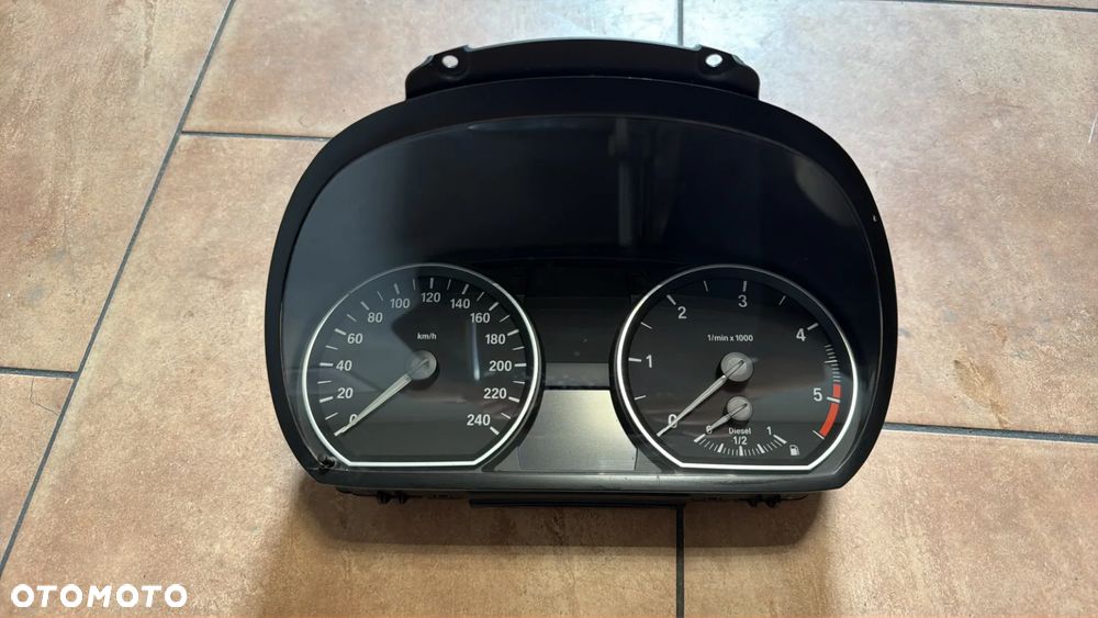 LICZNIK BMW E87 9187046 - 1