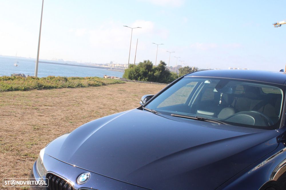 BMW 318 d Auto - 8