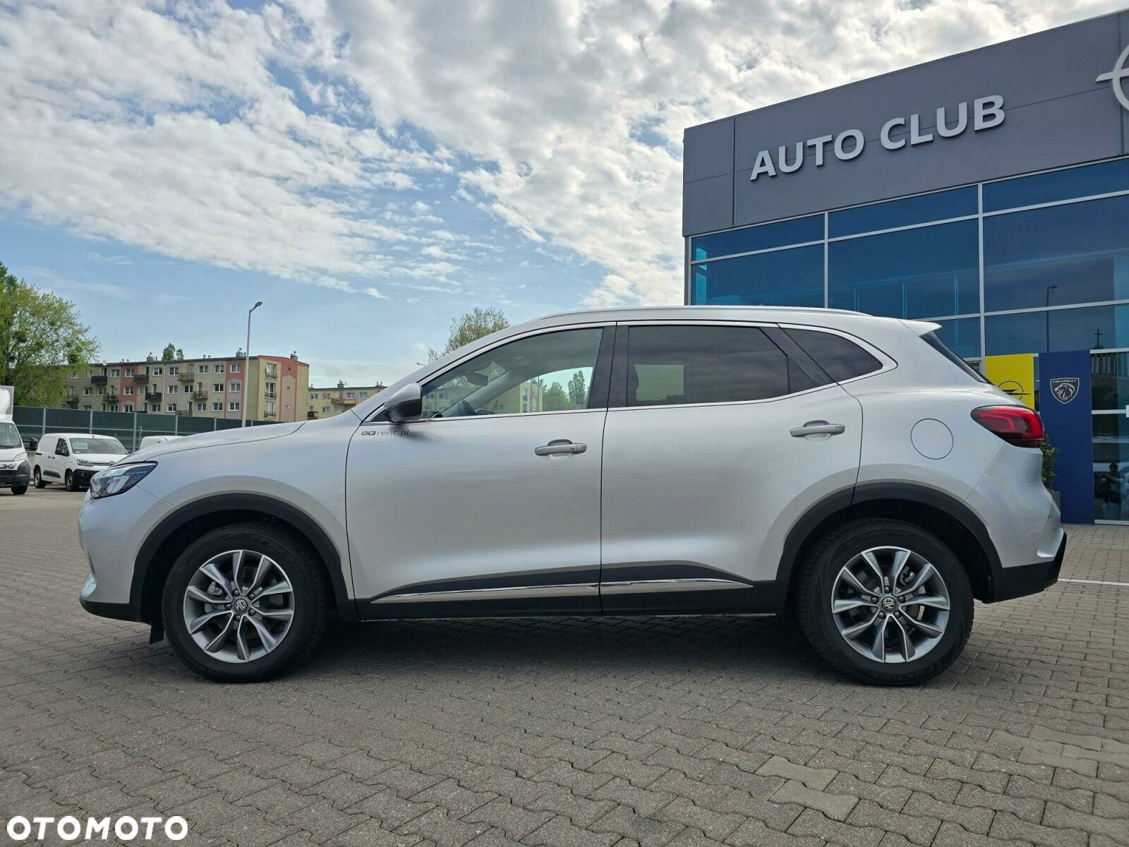 MG HS 1.5 T-GDI Excite DCT - 3