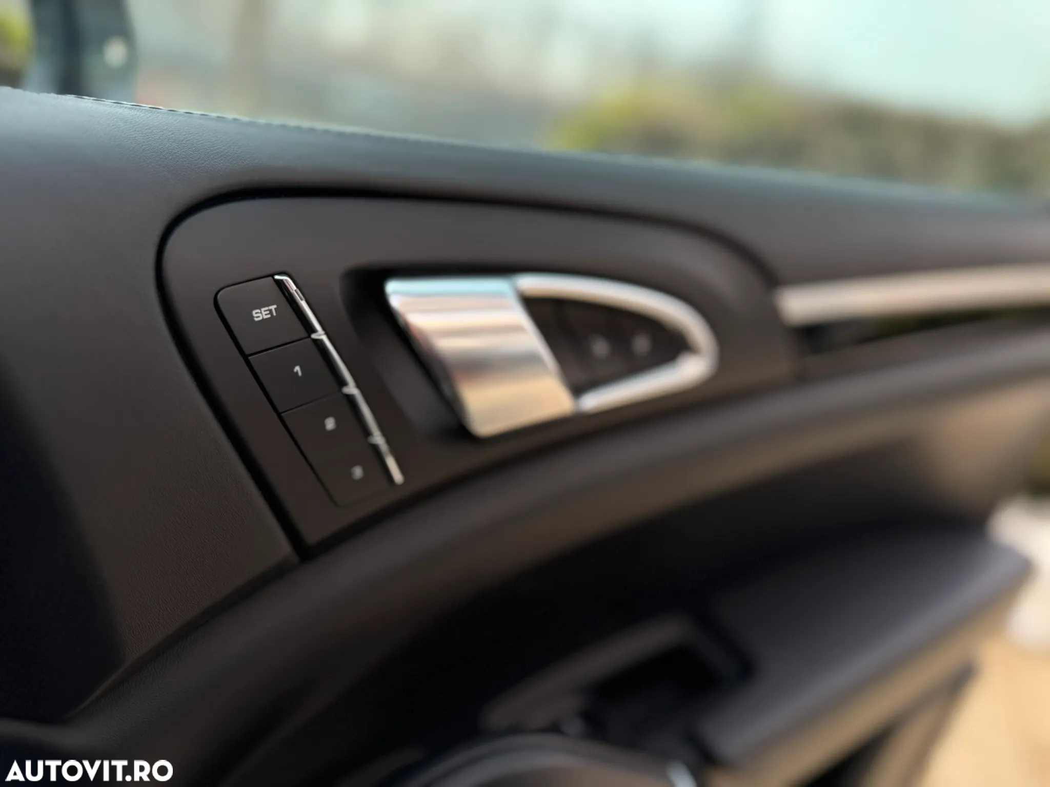 Porsche Cayenne - 31