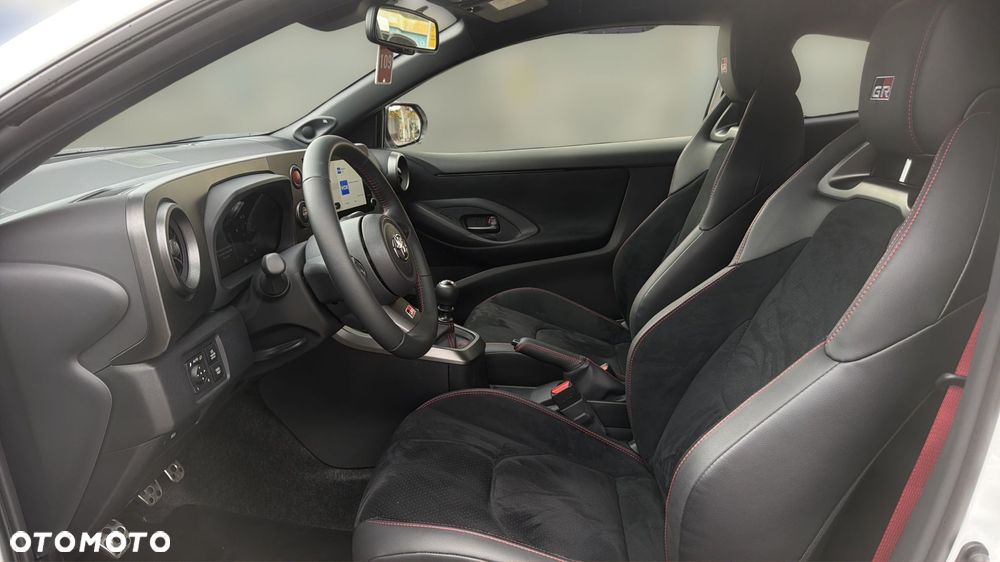 Toyota GR Yaris - 14