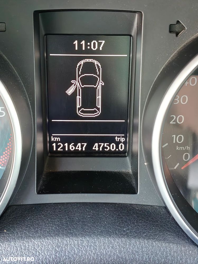 Volkswagen Golf - 6