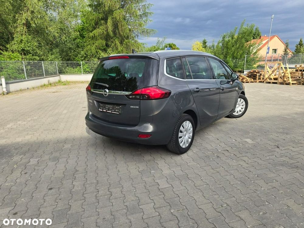 Opel Zafira - 4