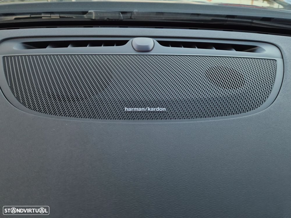 Volvo V60 2.0 B4 R-Design Geartronic - 31