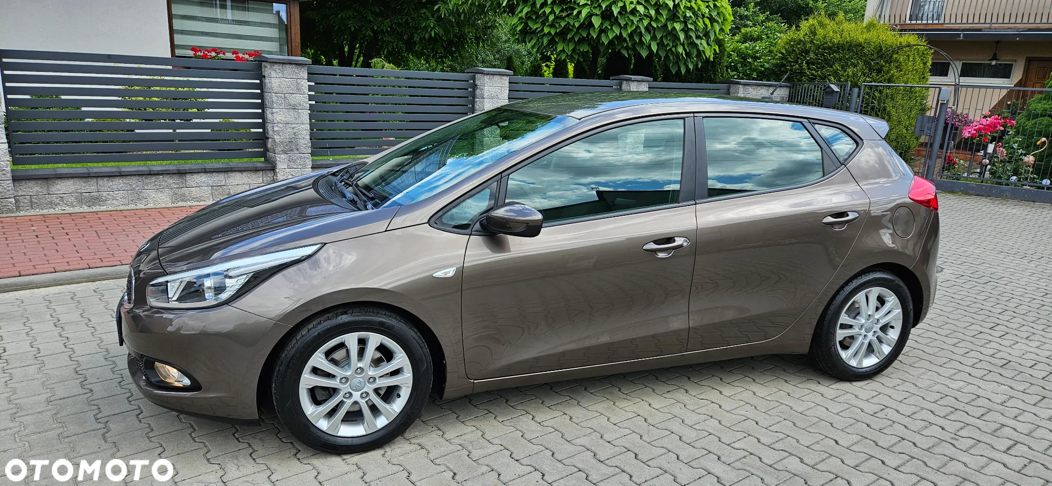 Kia Ceed 1.4 CVVT Spirit - 12