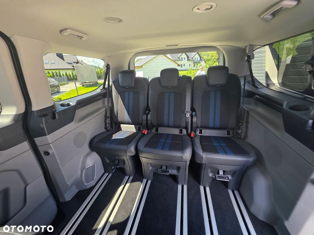 Ford Tourneo Custom 320 L1H1 VA Autm Sport - 11
