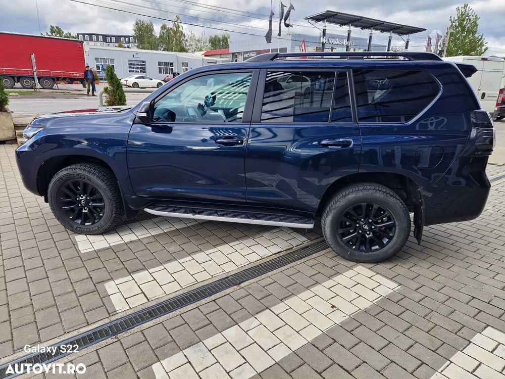 Toyota Land Cruiser 2.8l D-4D 204 CP A/T Luxury Black Matte Edition - 4