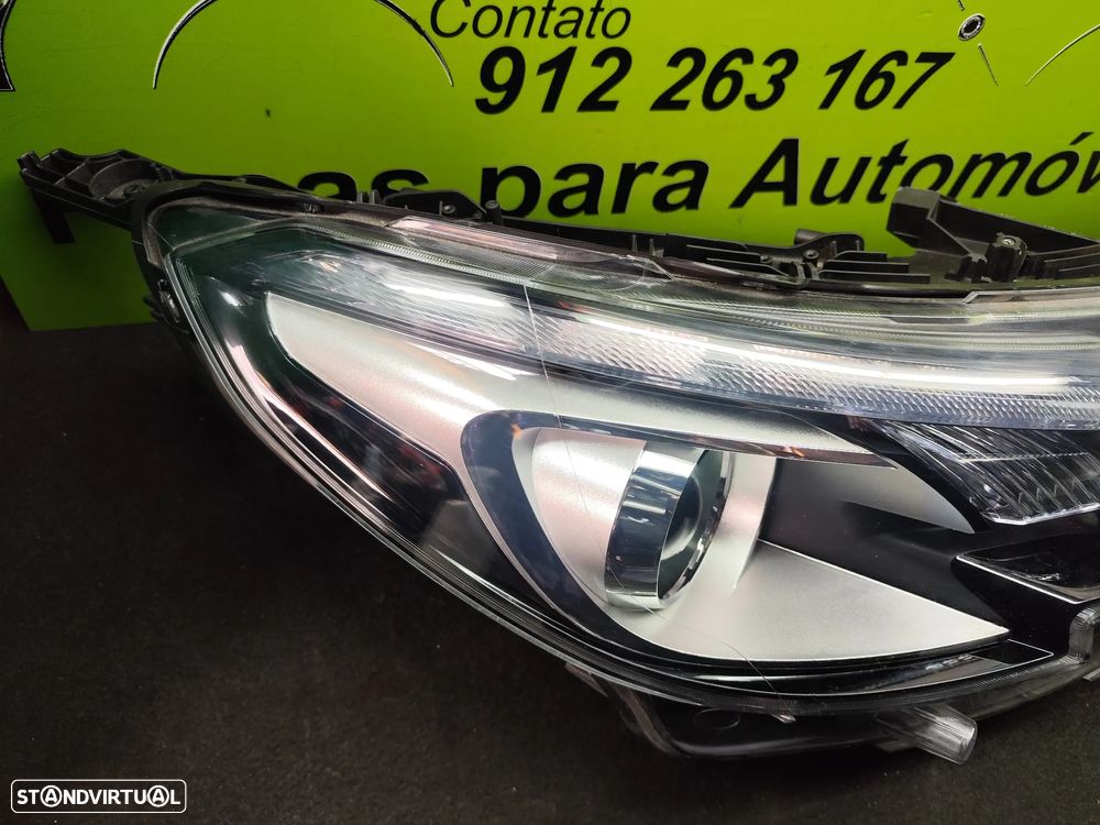 PEUGEOT 2008 I FAROL DIREITO - FF679 - 2