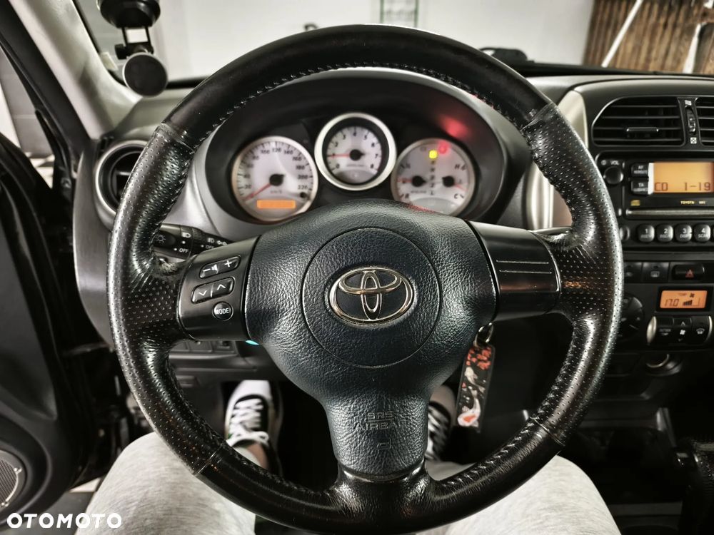 Toyota RAV4 2.0 VVT-i Sol - 13