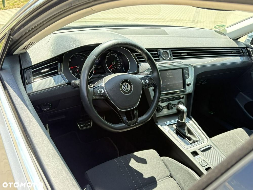 Volkswagen Passat Alltrack 2.0 TDI Bi-Turbo SCR 4Mot DSG - 10