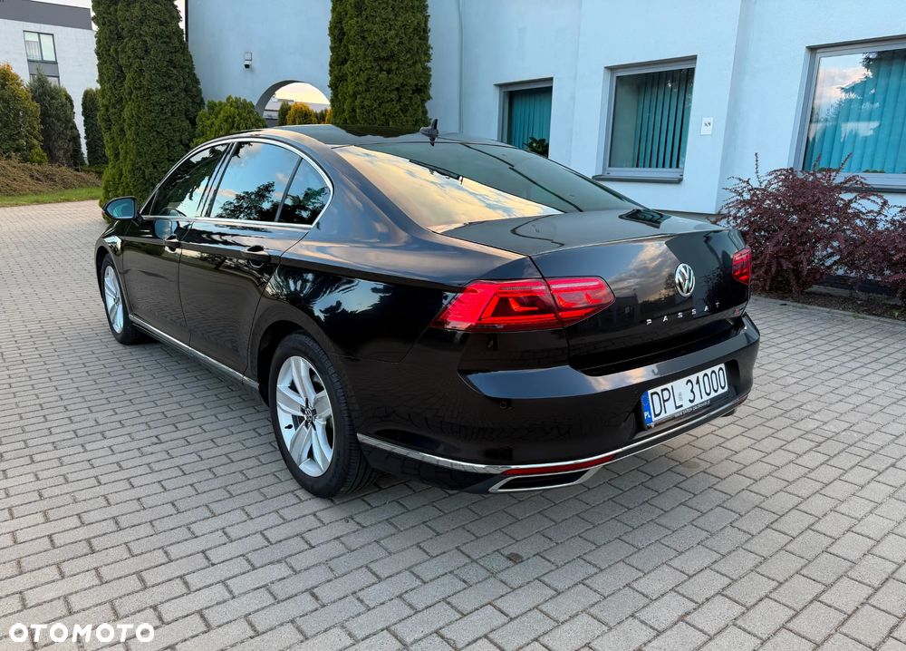 Volkswagen Passat 2.0 TSI 4Mot Highline DSG - 5