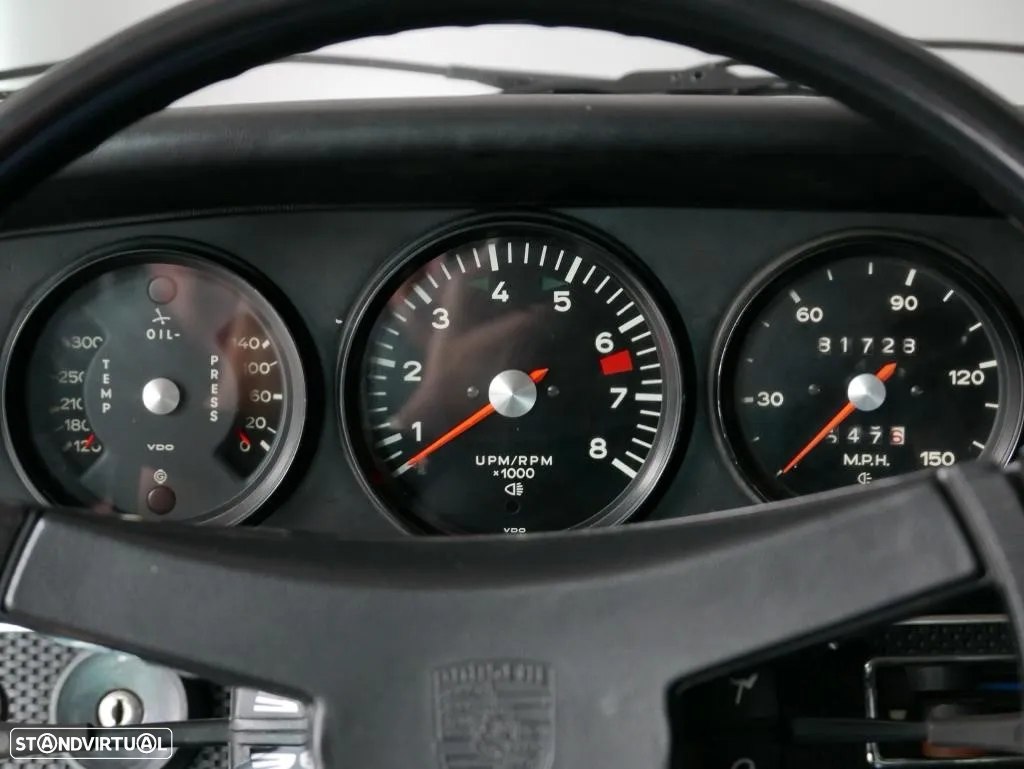 Porsche 911 Série F - 29