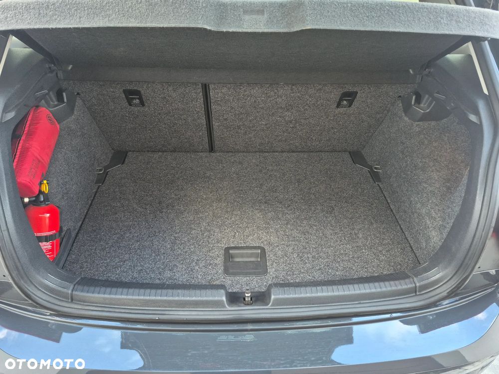Volkswagen Polo - 25