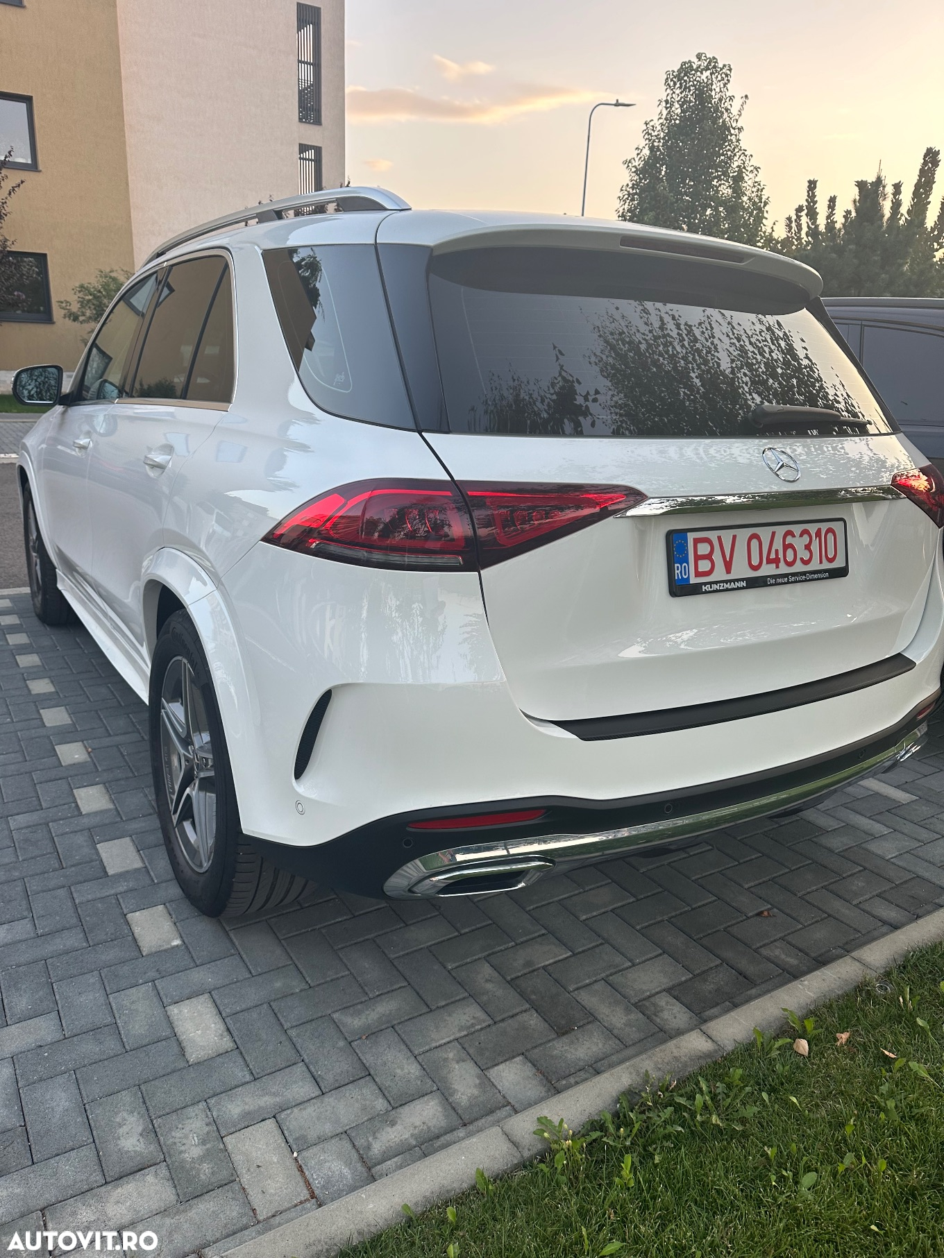 Mercedes-Benz GLE 300 d 4Matic 9G-TRONIC AMG Line - 18