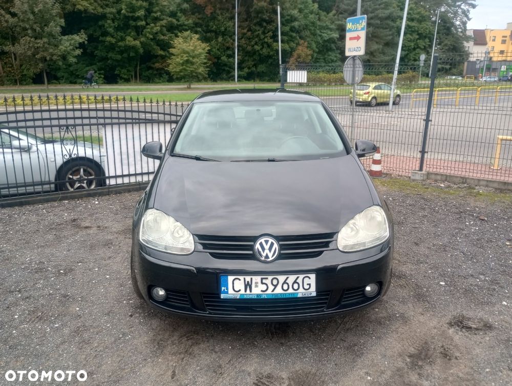 Volkswagen Golf - 2