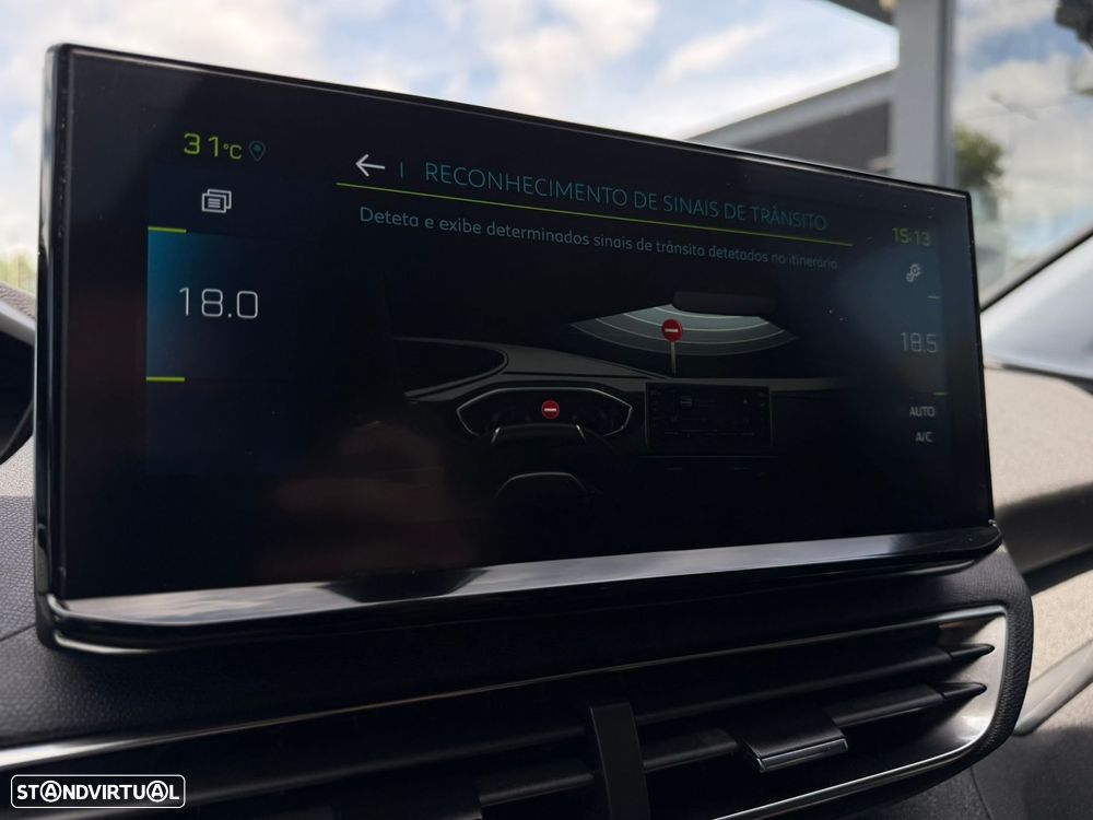 Peugeot 3008 1.6 Hybrid Allure e-EAT8 - 53