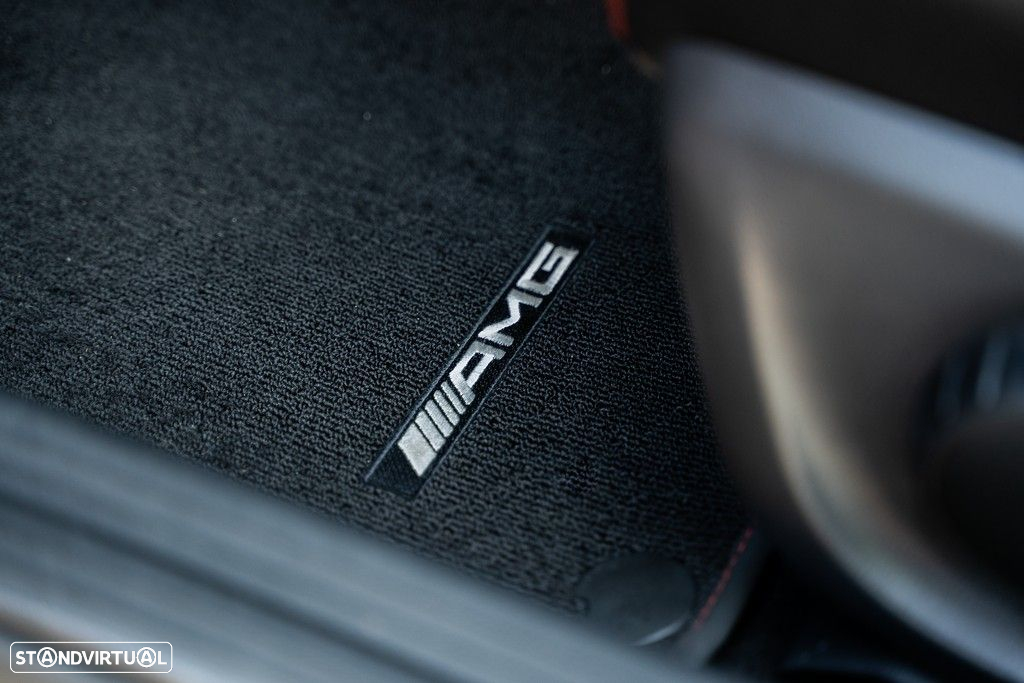 Mercedes-Benz A 200 d AMG Line - 36