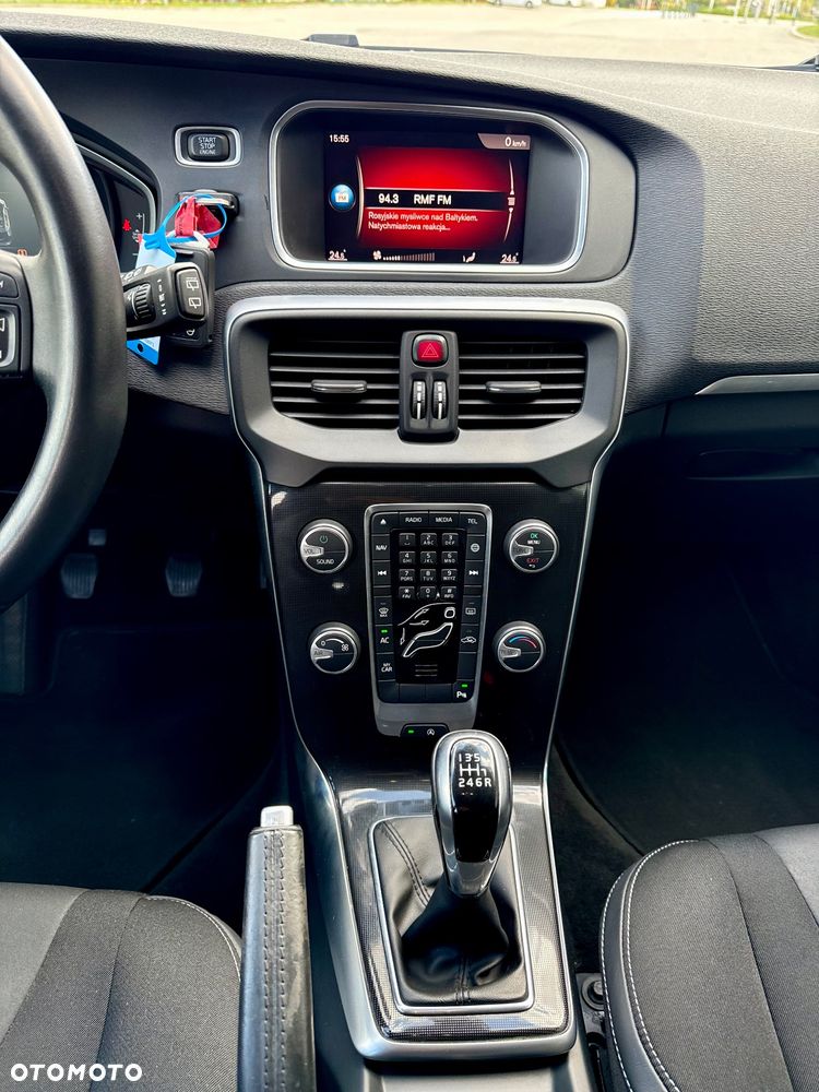 Volvo V40 D2 Drive-E SCR Momentum - 24