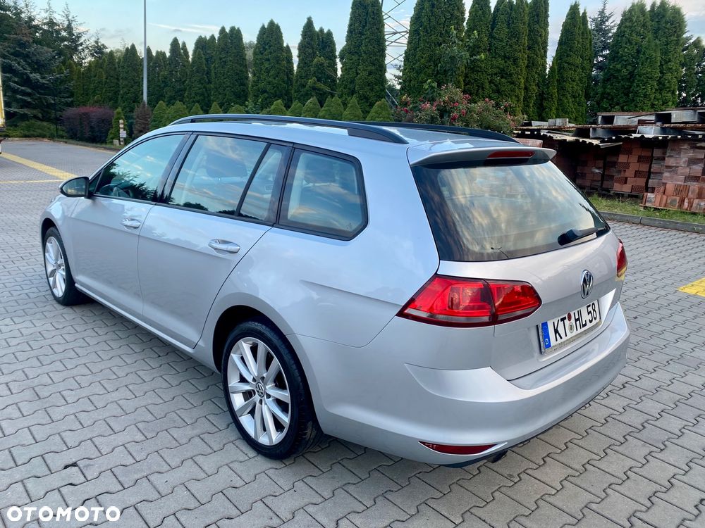 Volkswagen Golf - 11