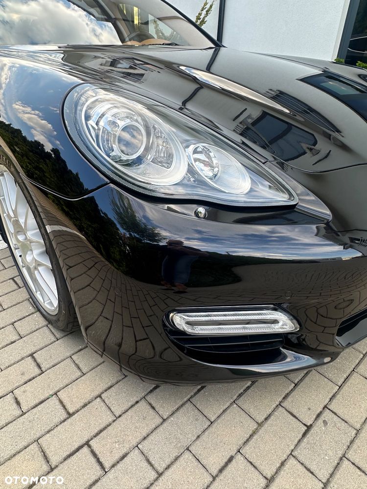 Porsche Panamera Turbo - 16