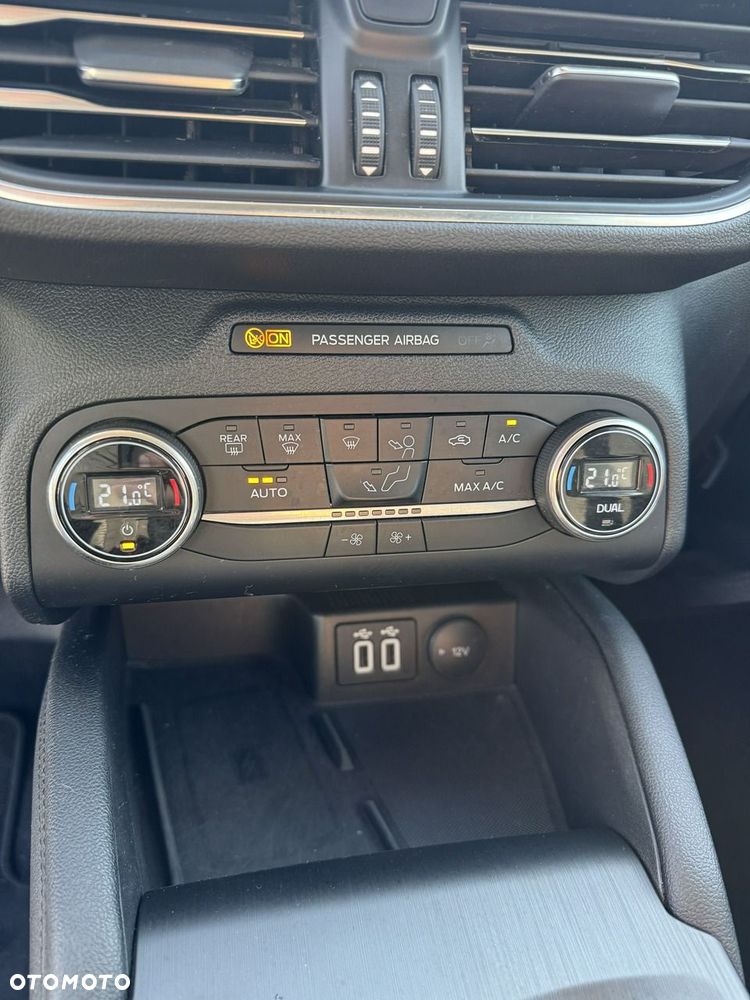 Ford Kuga - 15