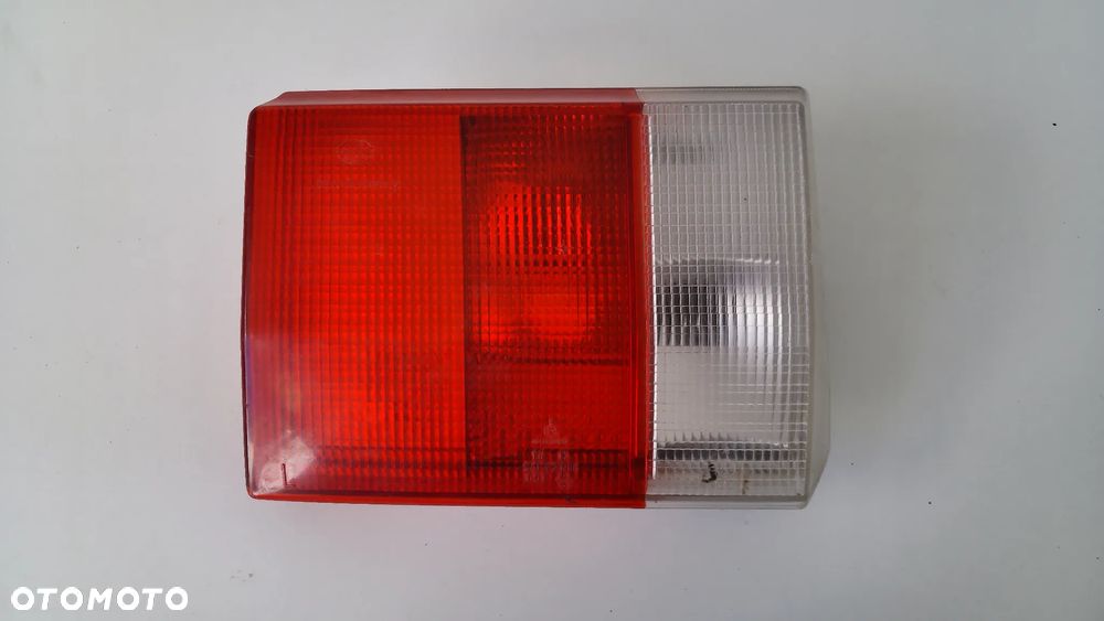 Audi 80 B3 Lampa tył W Klapę Prawa Lewa Strona - 9