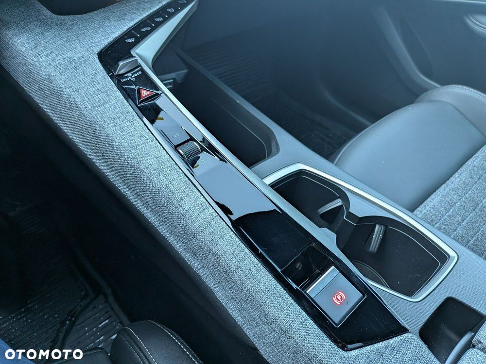 Peugeot 5008 - 24