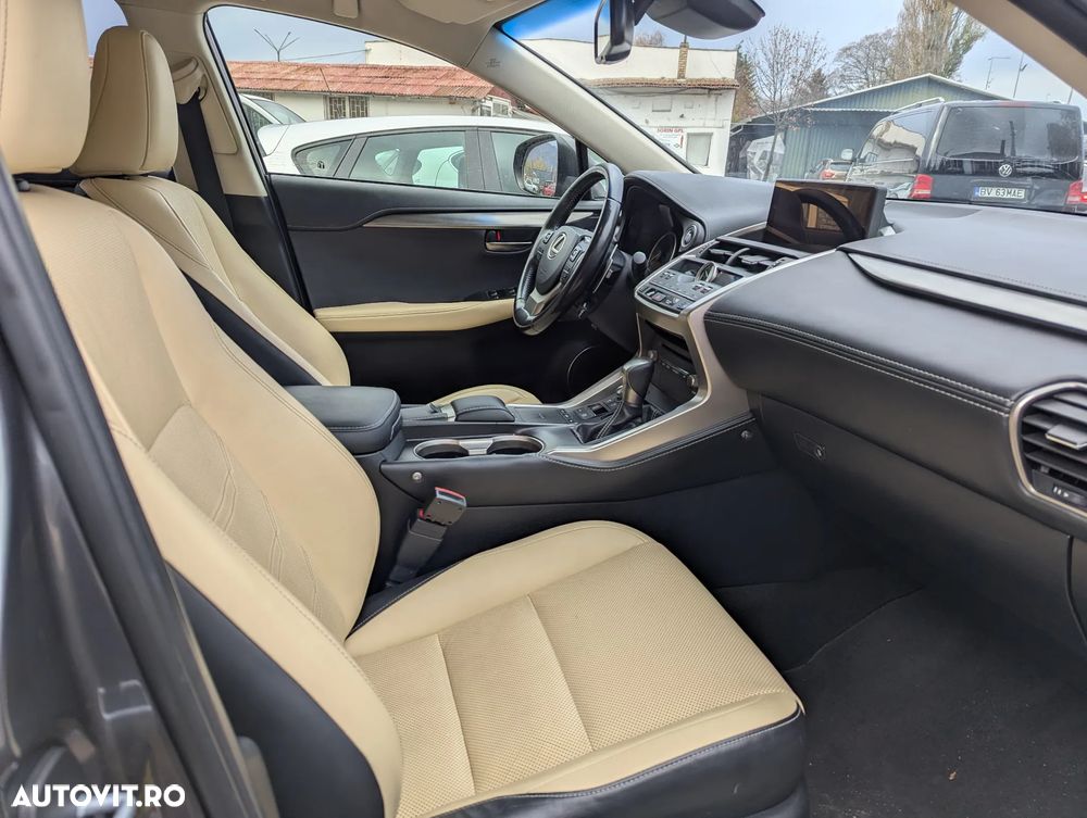 Lexus Seria NX 300h FWD Executive Plus - 23