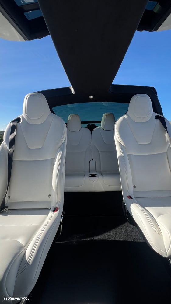 Tesla Model X P100D - 9
