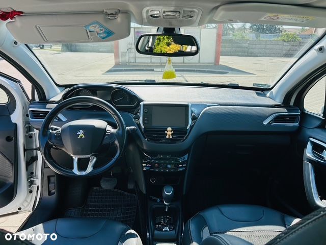 Peugeot 2008 1.2 Pure Tech Active S&S EAT6 - 10