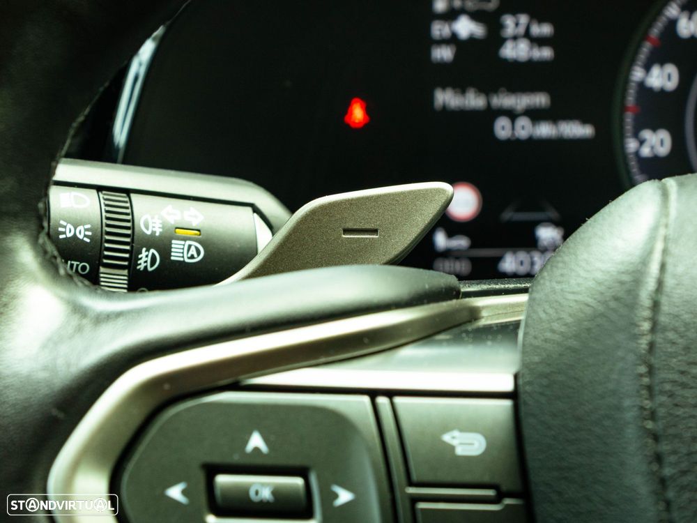 Lexus NX 450h+ Executive - 32
