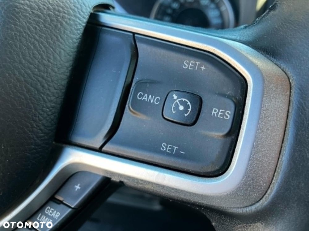 RAM 1500 5.7 Crew Cab Laramie - 13