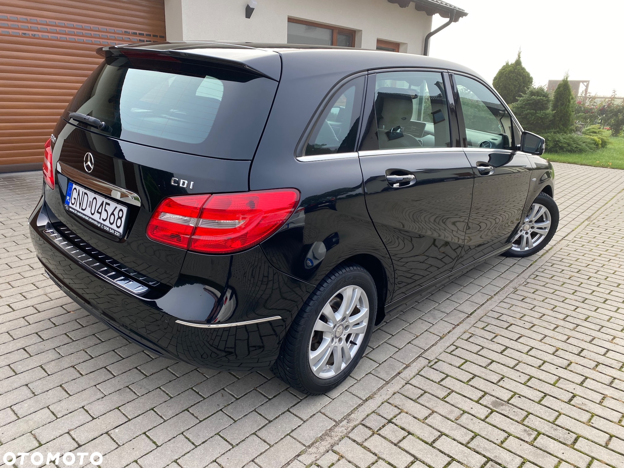 Mercedes-Benz Klasa B 180 CDI 7G-DCT - 39