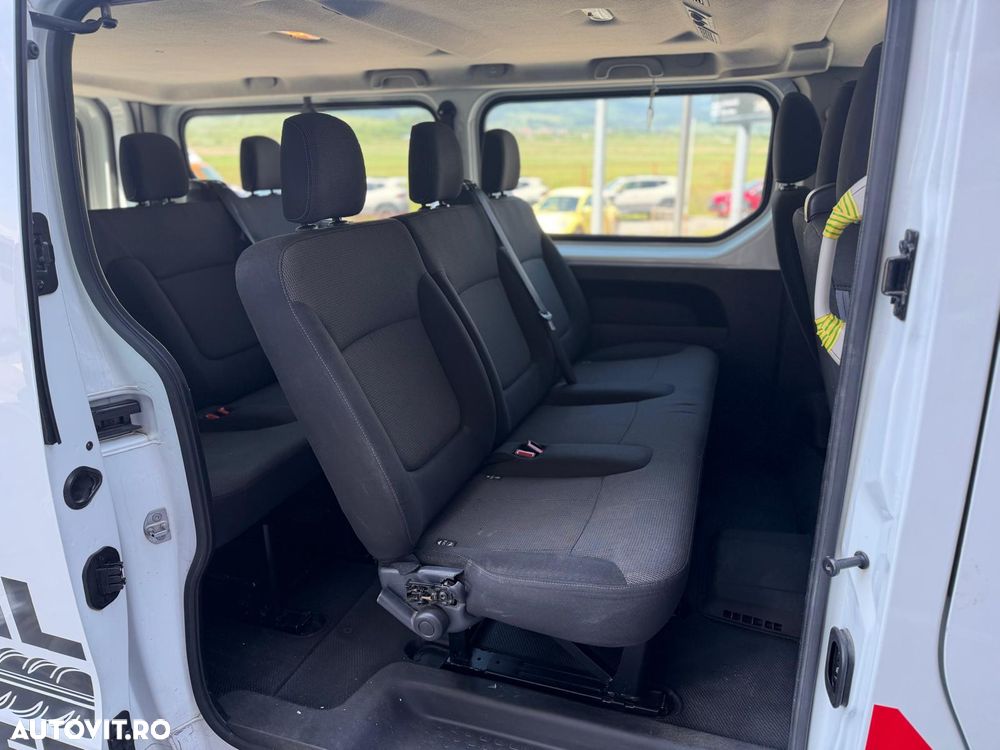 Renault Trafic 2.0 Blue dCi 110 S&S L2 8+1 Life - 11