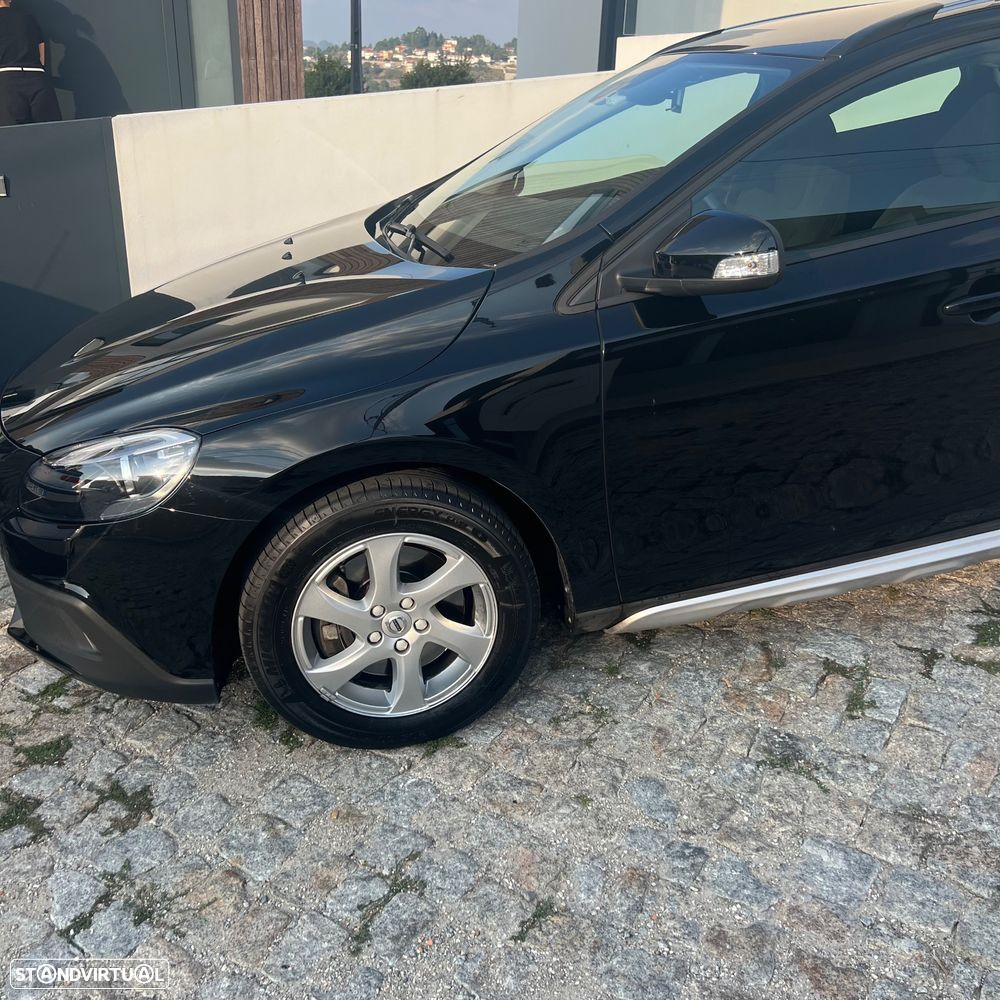 Volvo V40 Cross Country 2.0 D2 Kinetic - 2