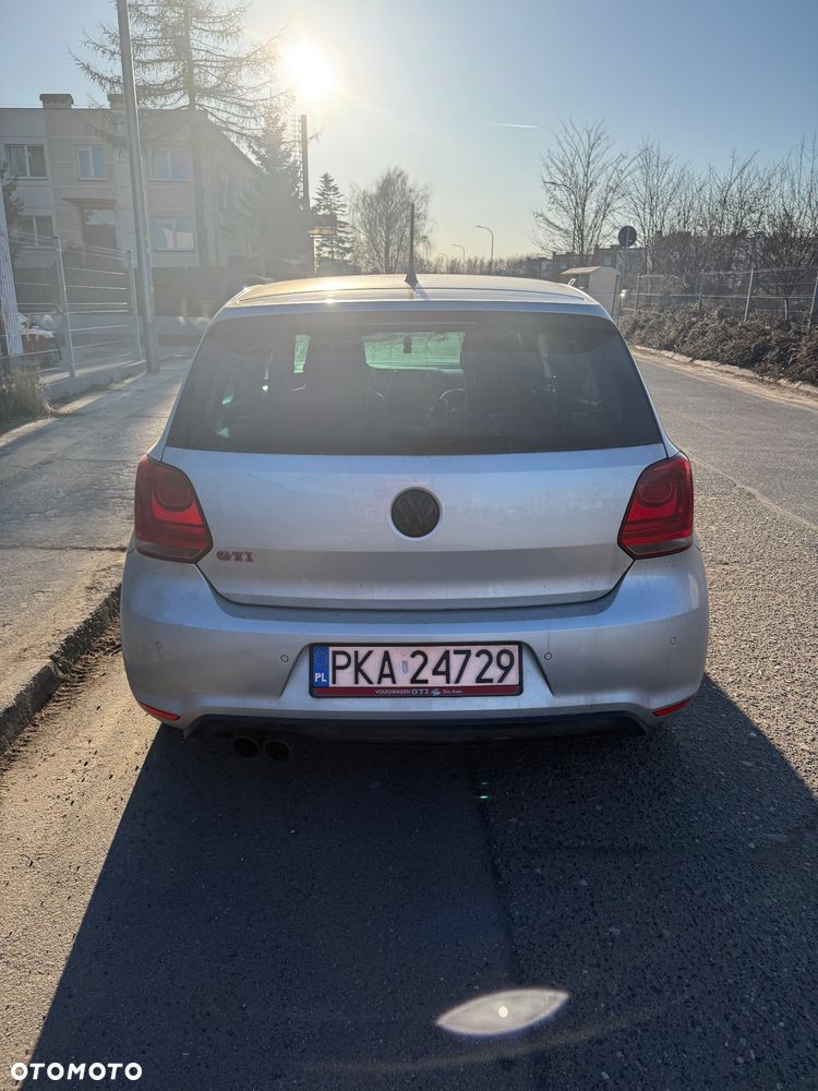 Volkswagen Polo 1.4 DSG GTI - 4