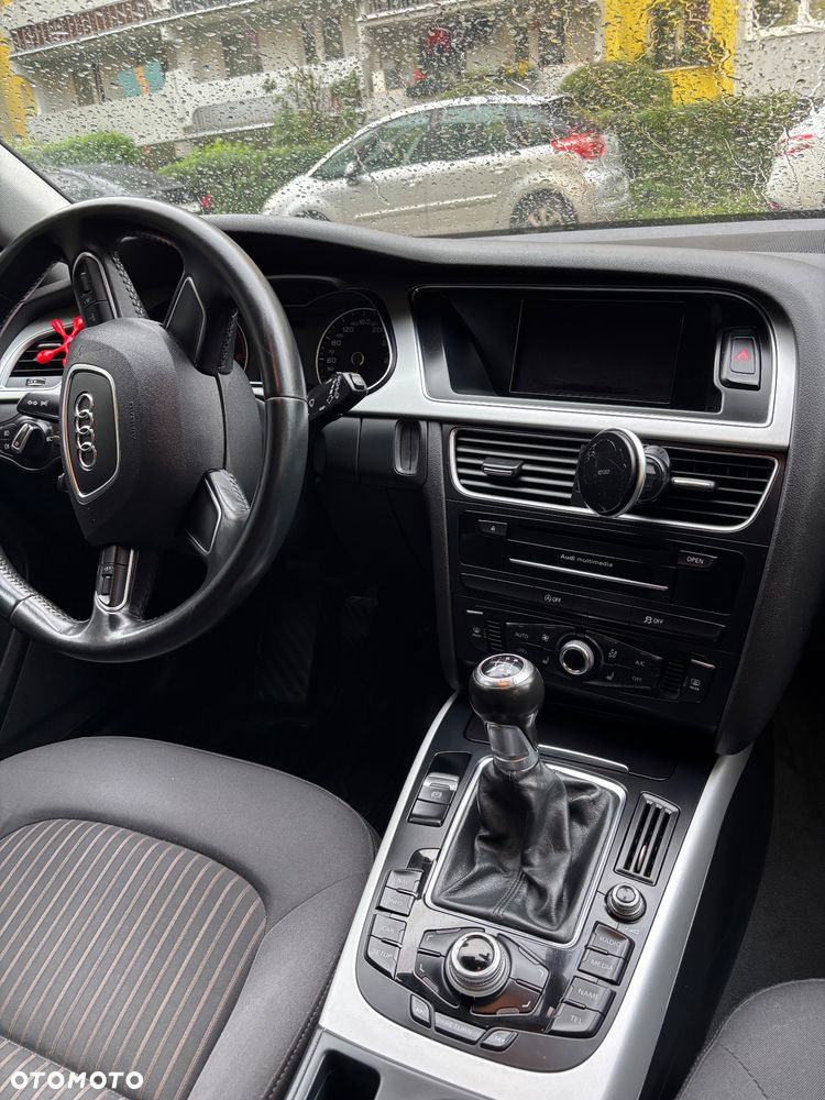 Audi A4 Avant 2.0 TDI quattro - 18