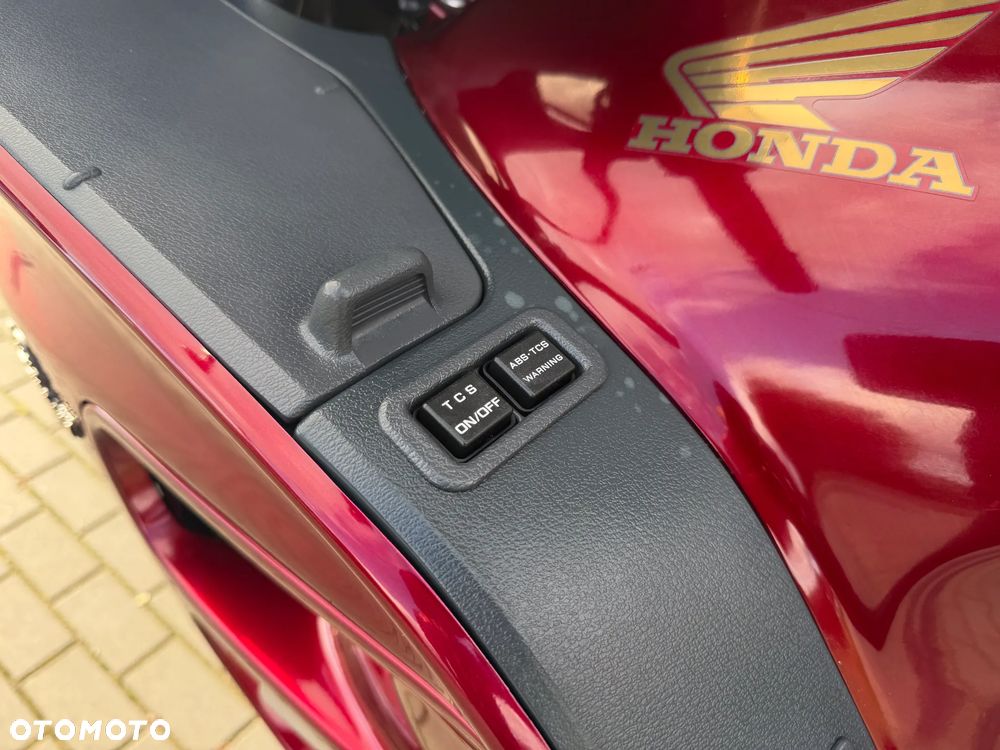 Honda ST - 21